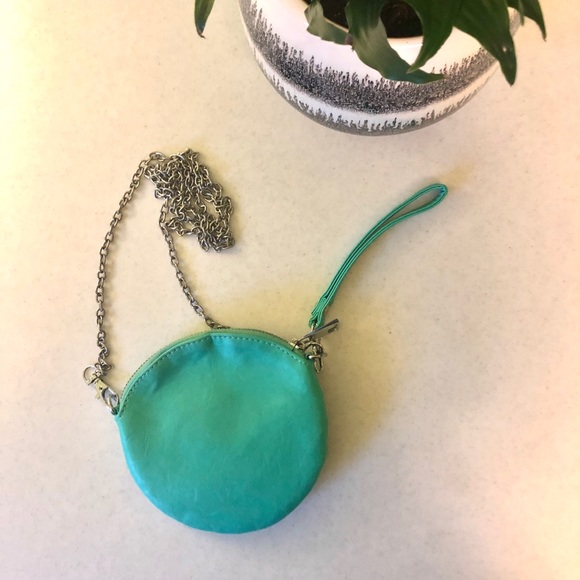 Flower Crossbody/ Wristlet - Picture 2 of 5